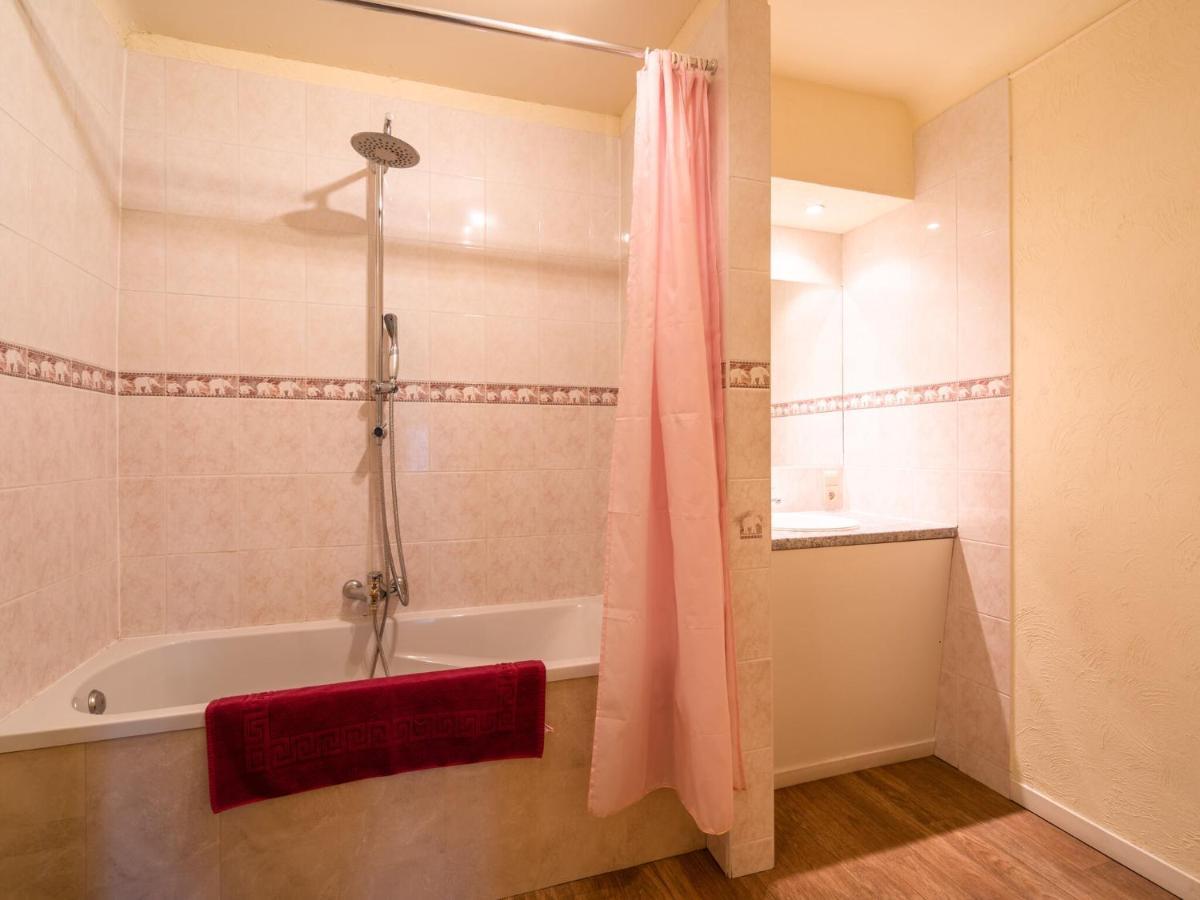 וואימס Modern Holiday Home In Sourbrodt With Private Pool מראה חיצוני תמונה